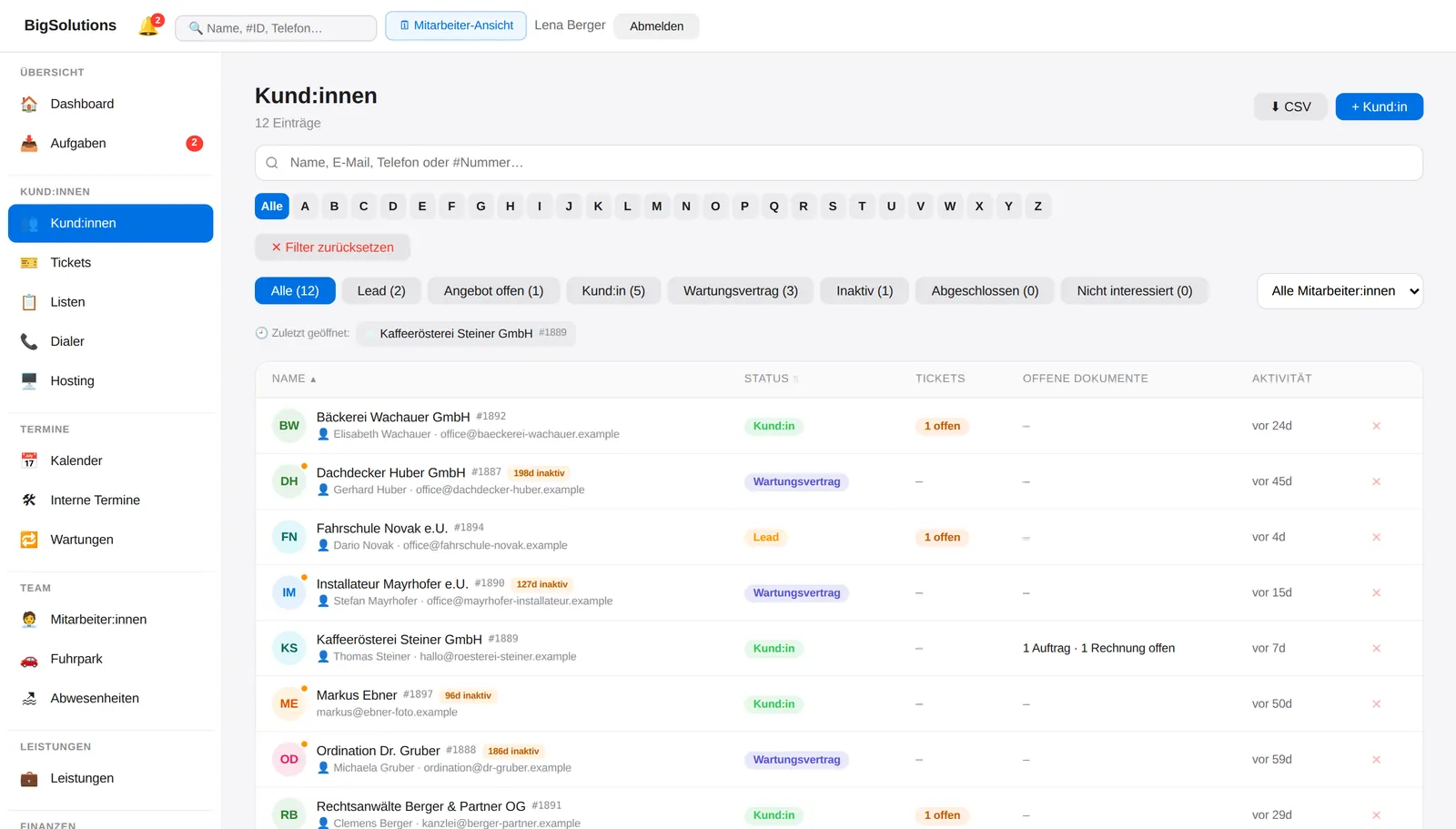 BigCRM Kundenliste mit Status von Lead bis Wartungsvertrag, offenen Tickets, Dokumenten und letzter Aktivität
